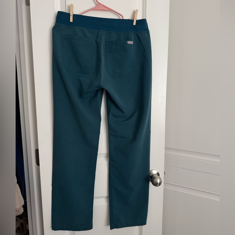 Figs Scrub Set - image 4